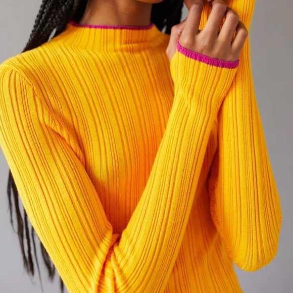 BDG Kiara Open-Back Sweater - Picture 1 of 3